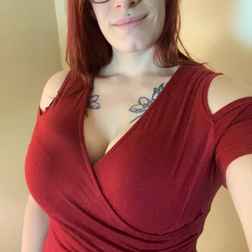 Open shoulder sexy dark red faux wrap soft shirt